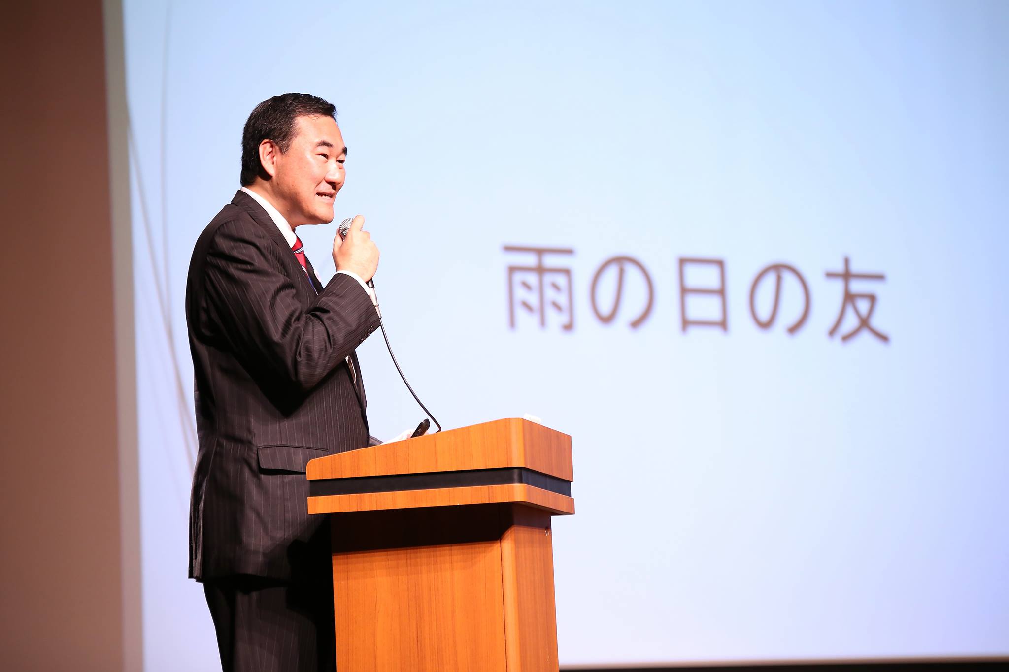 お肉屋 シンセサイザー住職 祇園の女神 次世代の京都を担う経営者6名が本気のプレゼン 新しい日本をつくる会 京都 暁 開催 Prでっせ