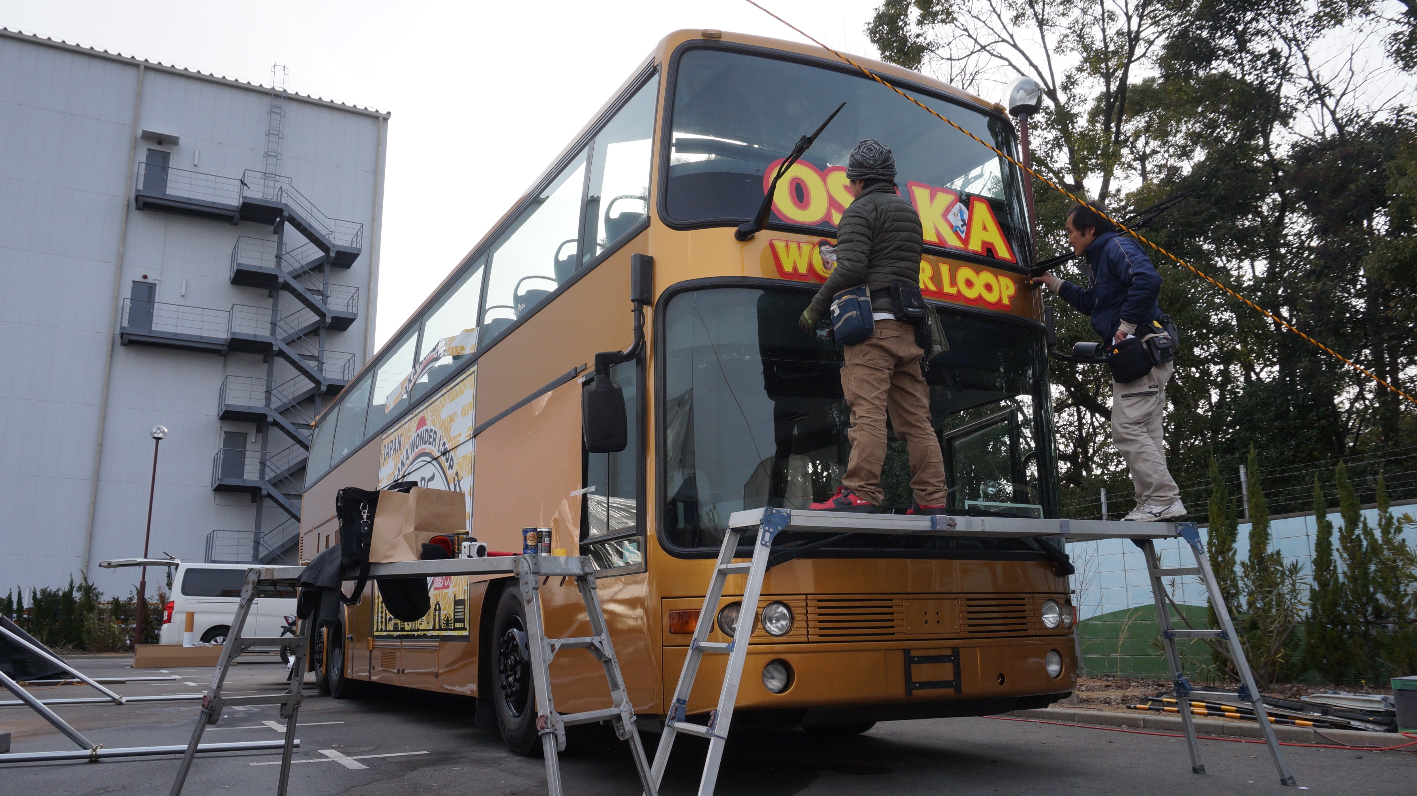 「OSAKA WONDER LOOP BUS」車体写真 外観