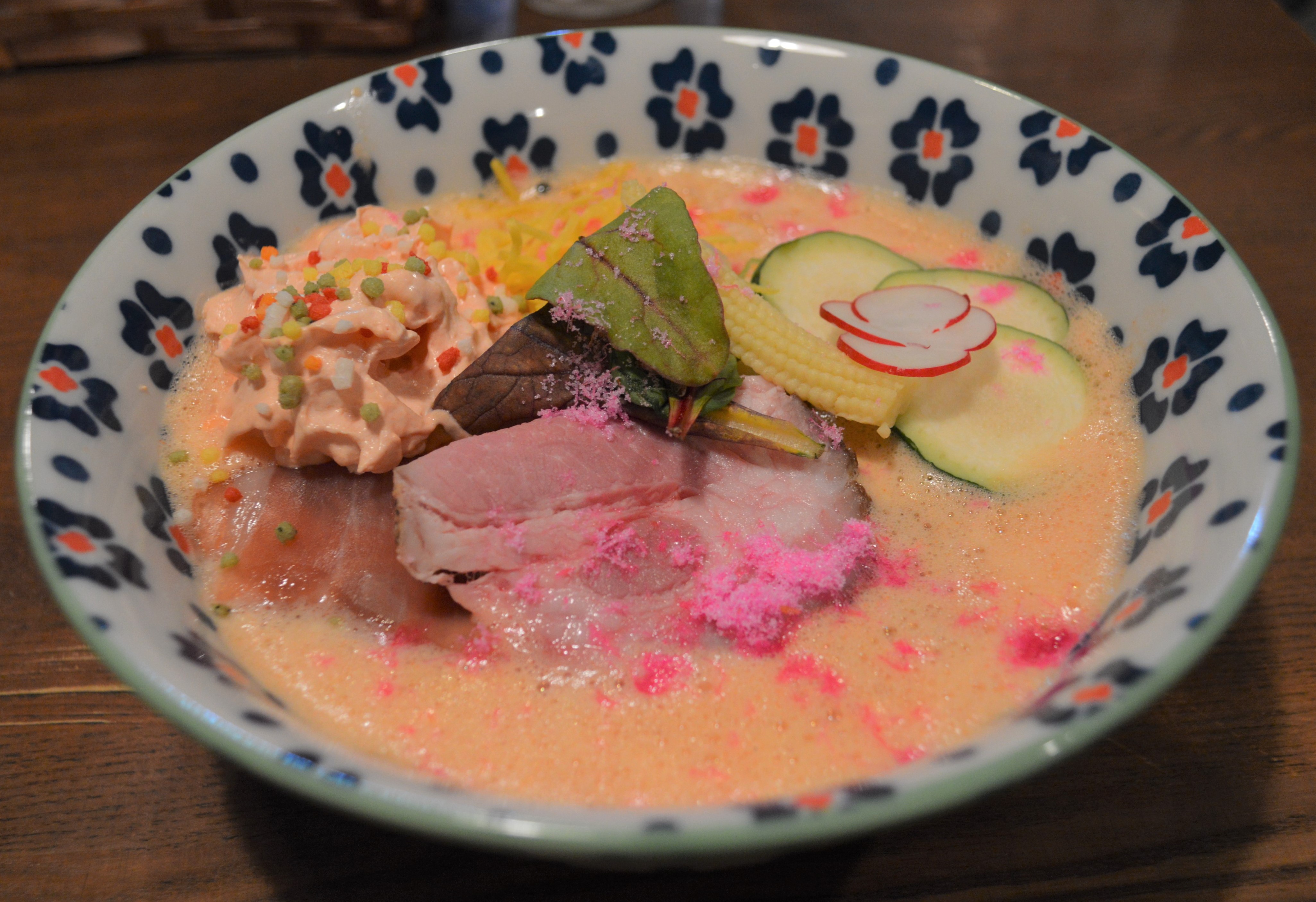 「ツンデレラーメン」(900円)