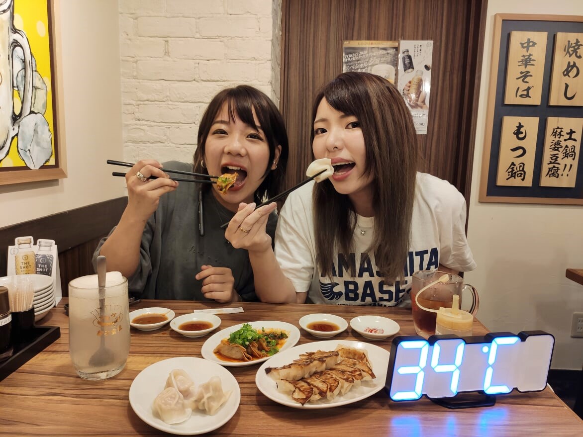 その日の最高気温が30℃を超えると餃子が割引になる「残暑割」