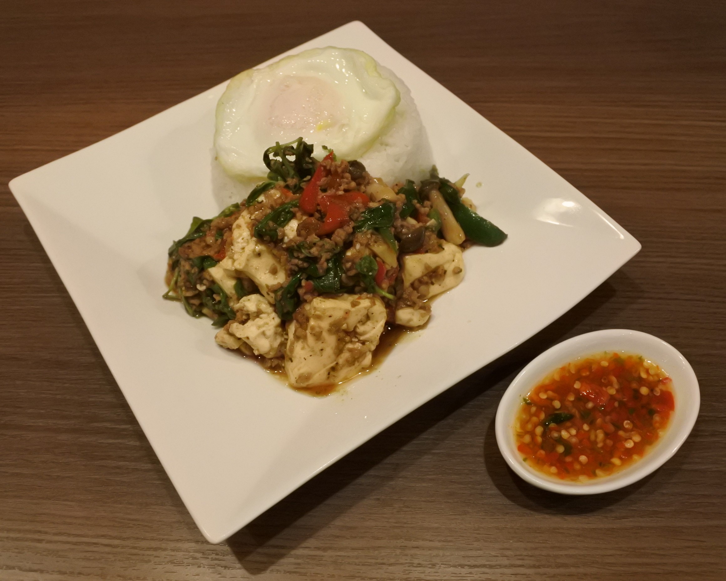 麻婆ガパオ(980円)