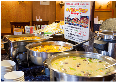タイ料理バイキングの様子