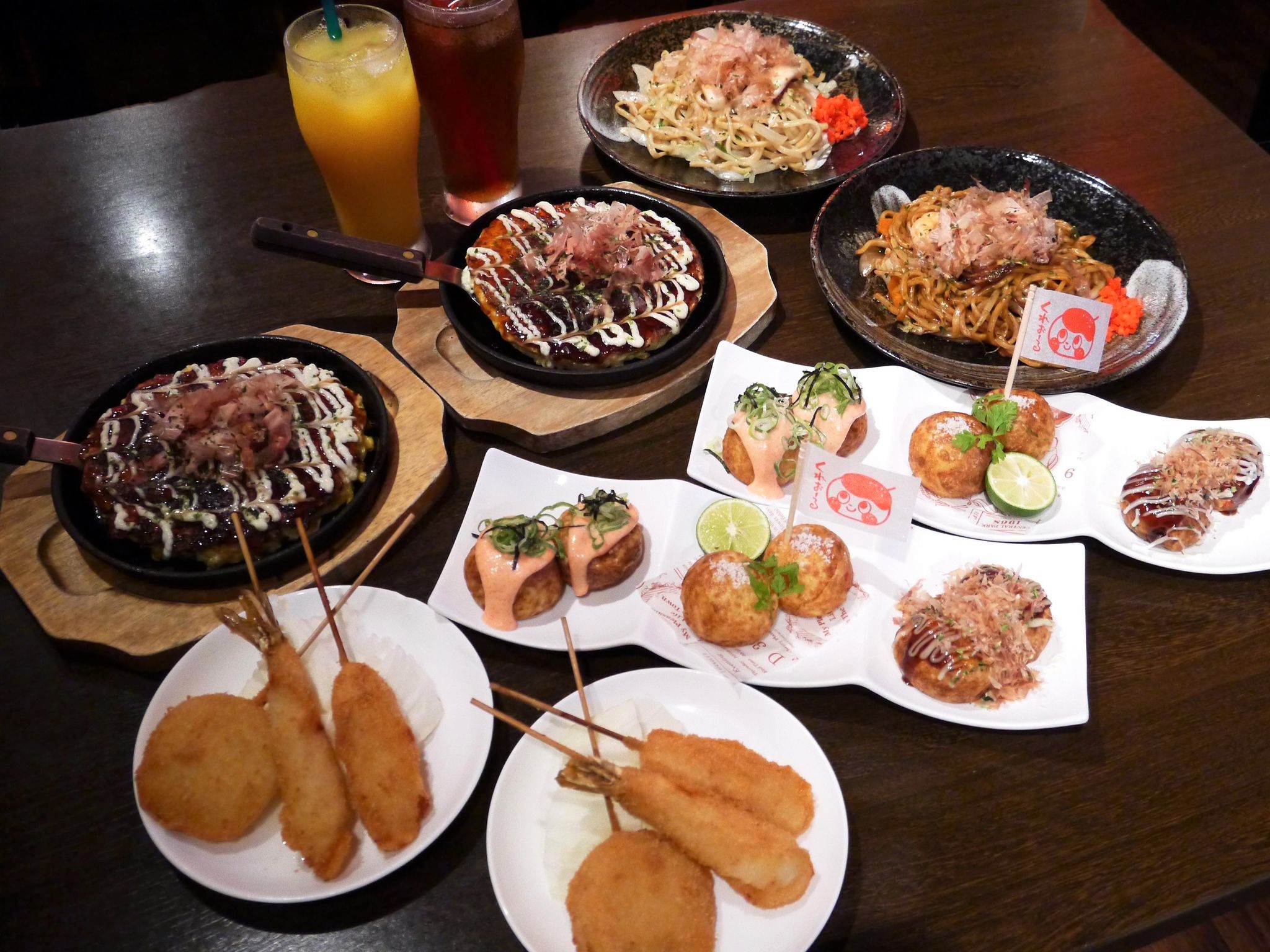 「くれおーる道頓堀店」の「実質500円得するコース」(2人前)