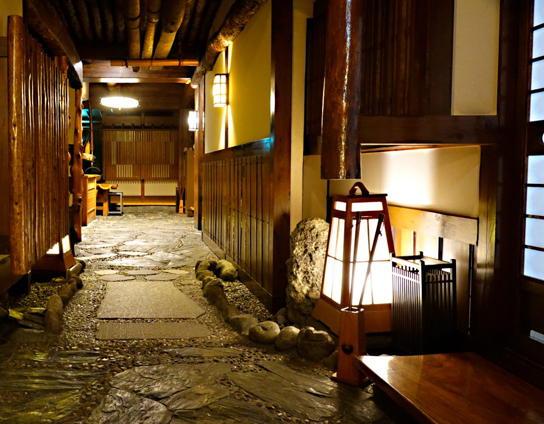 か に 道楽 網 元 本館