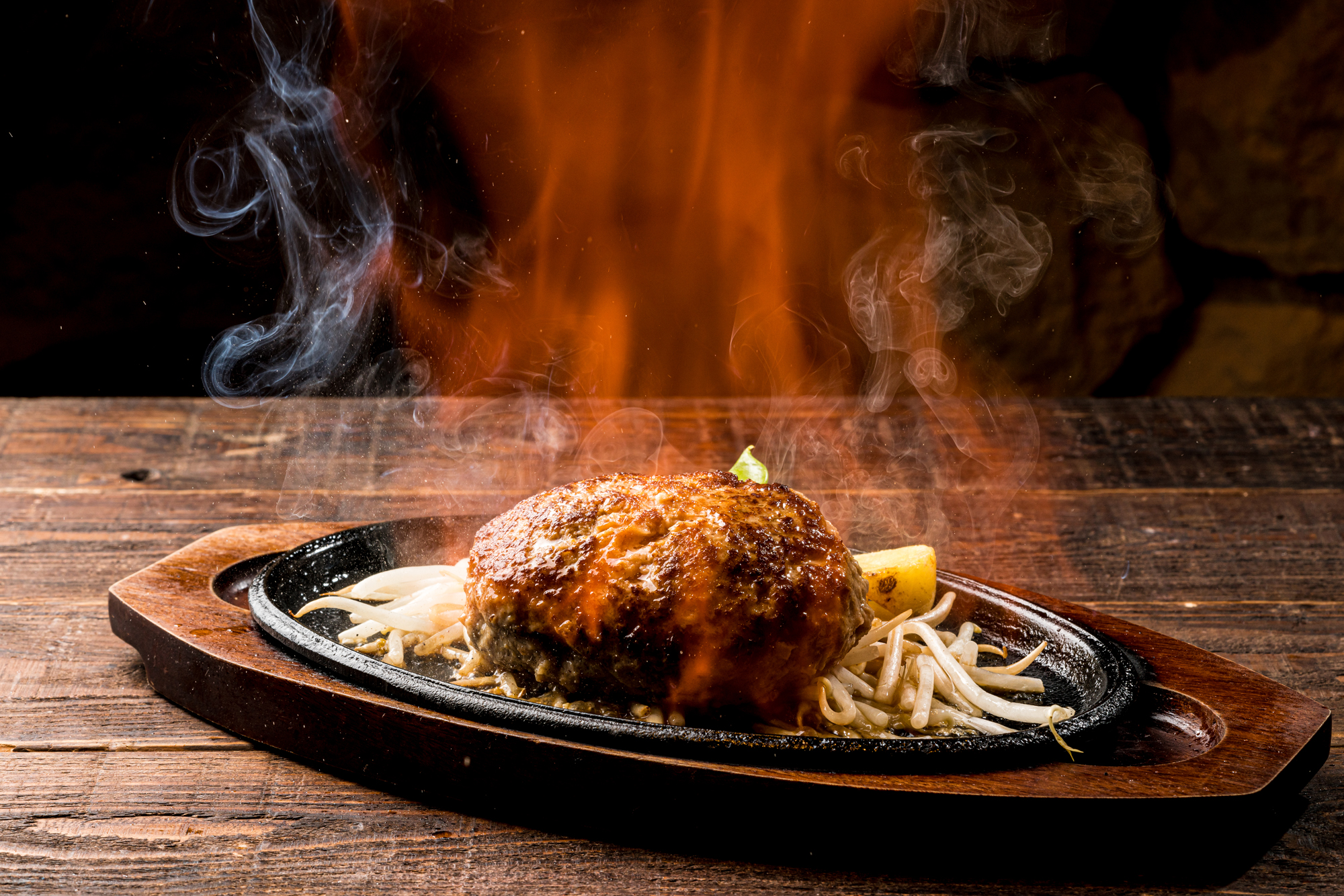 パンプキン・グレービーボート とマグ 新品 Amazon｜ル・クルーゼ(Le Creuset) パンプキン グレービーボート 400ml