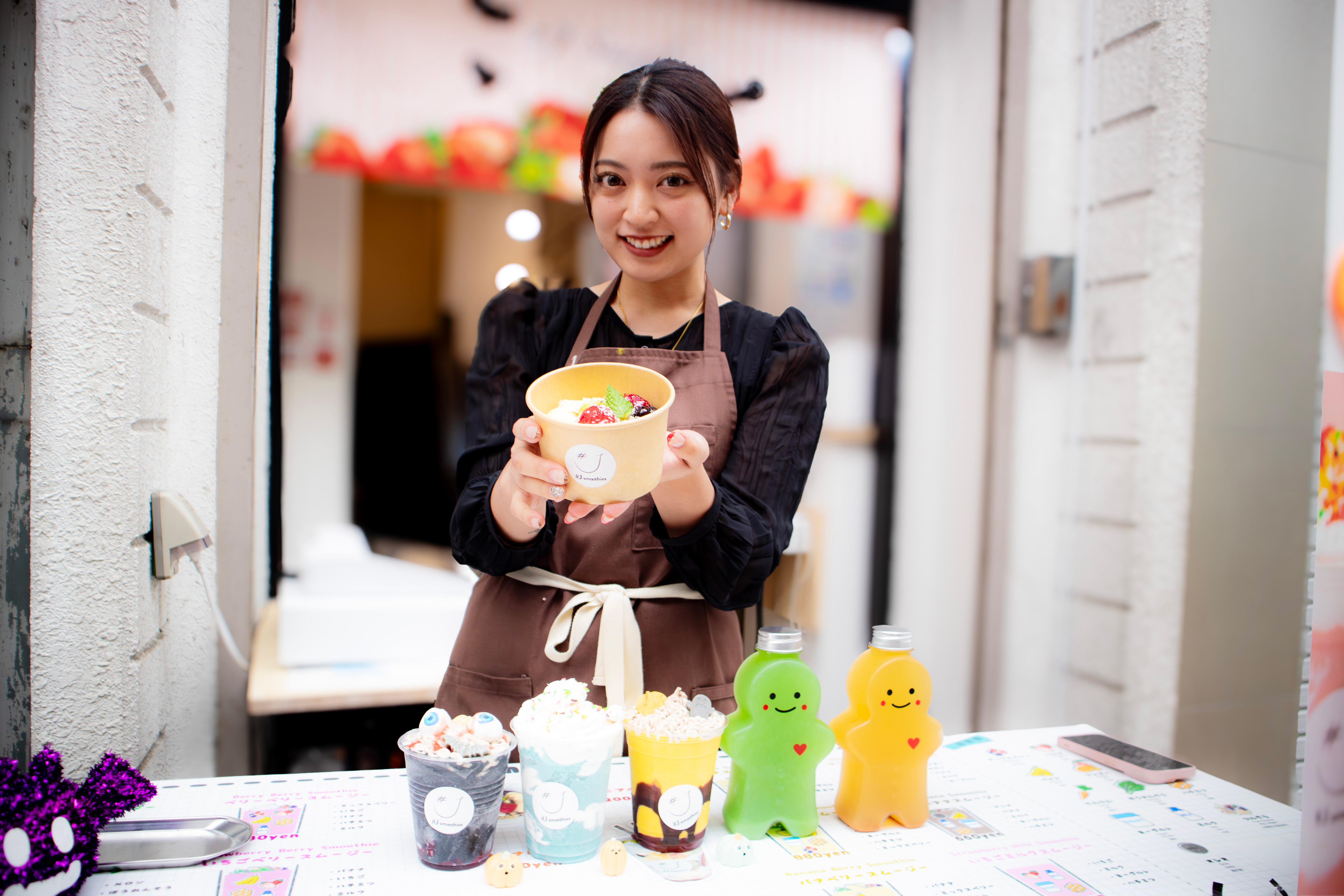 アサイーボウルの進化系、アロニアボウルが日本初上陸!! 神戸三宮に10