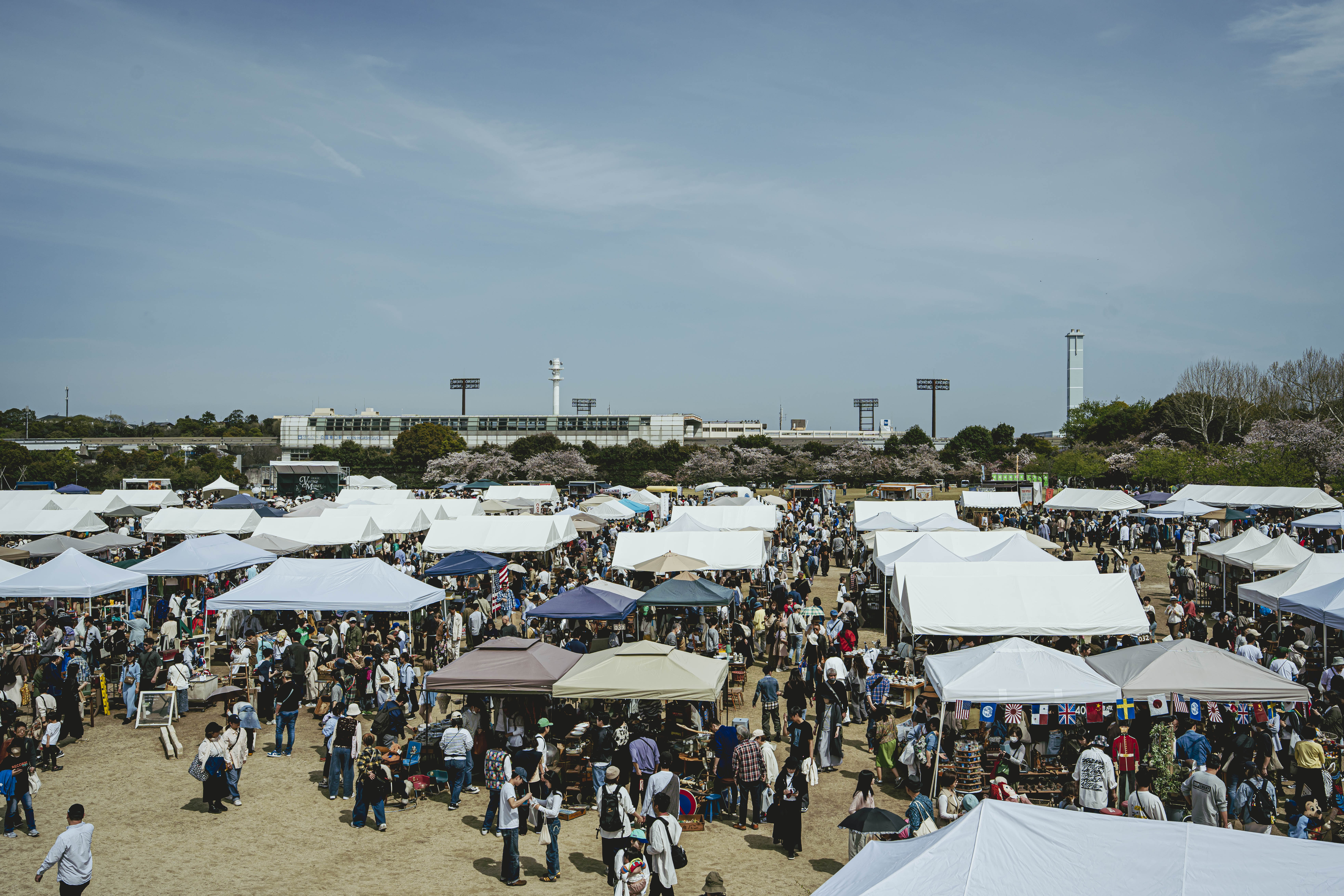 約150店舗が軒を連ねる関西最大級のヴィンテージ・アンティーク特化イベント！『Vintage Market（ヴィンテージマーケット） －万博 蚤の市－』万博記念公園にて10/24(金）～26(日）開催。