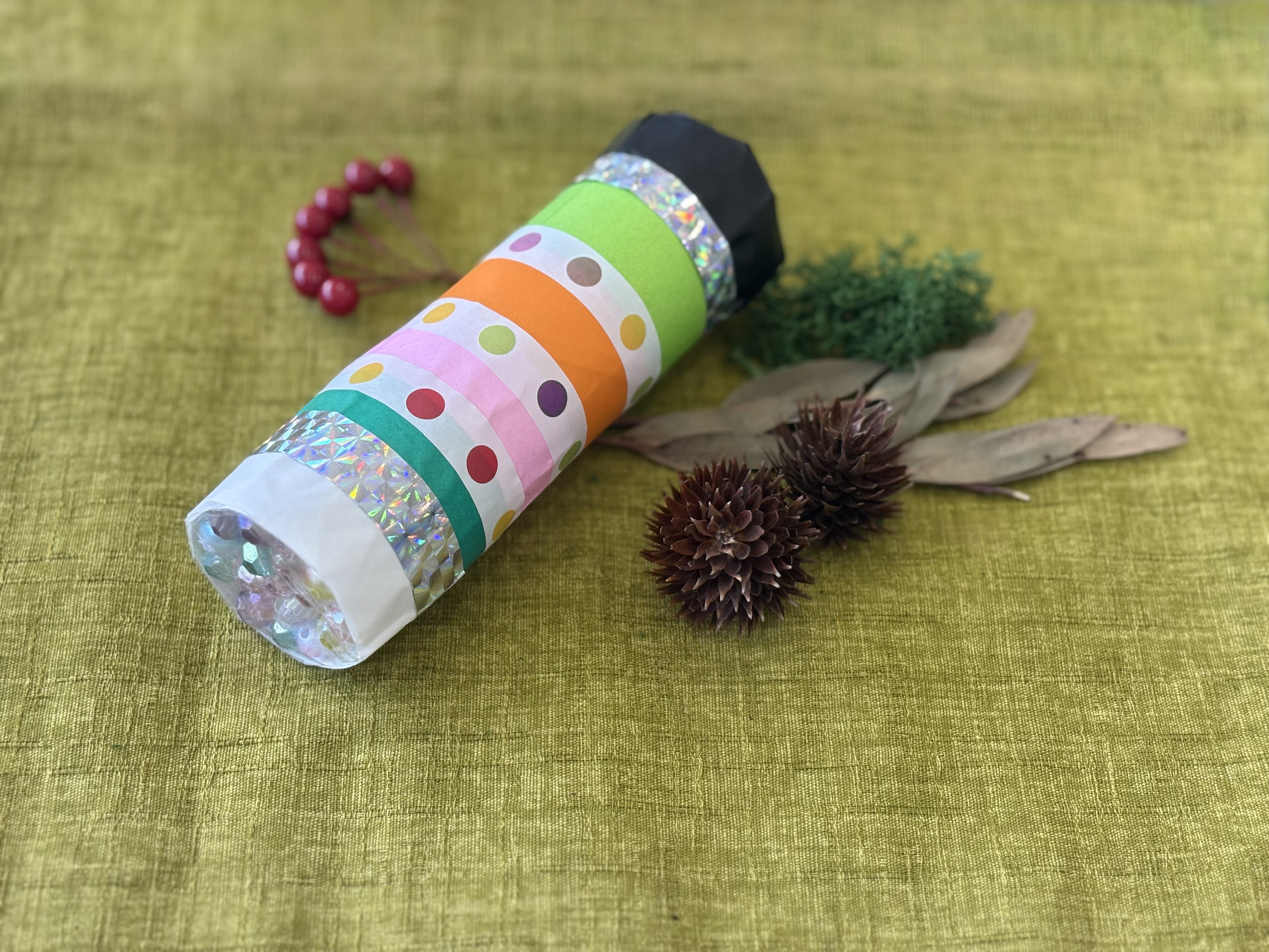 トイレットペーパー芯に“自然”を詰めよう 森の万華鏡