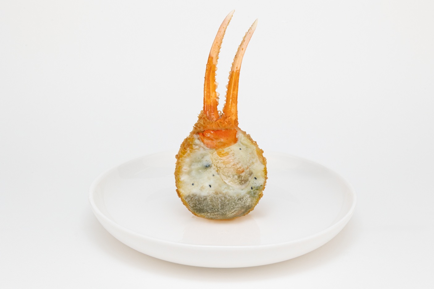 黒トリュフが香る3層の カニクリームコロッケ