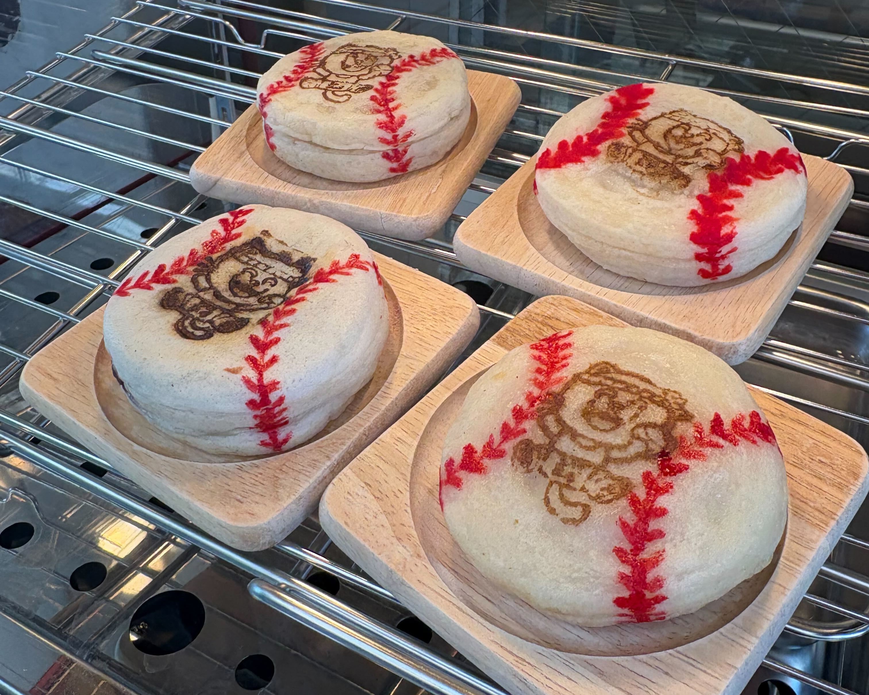 看板メニュー「こめやん」が特別バージョンに!