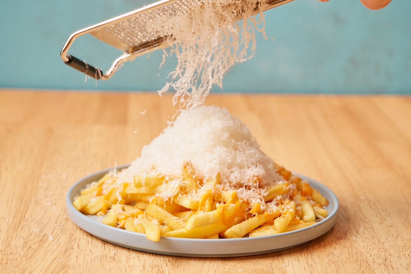 天使のチーズフライポテト(990円)