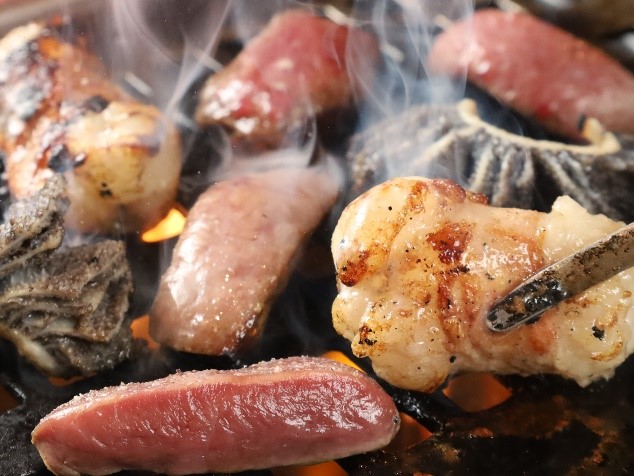 「焼肉ホルモン 萬正」自慢のホルモン