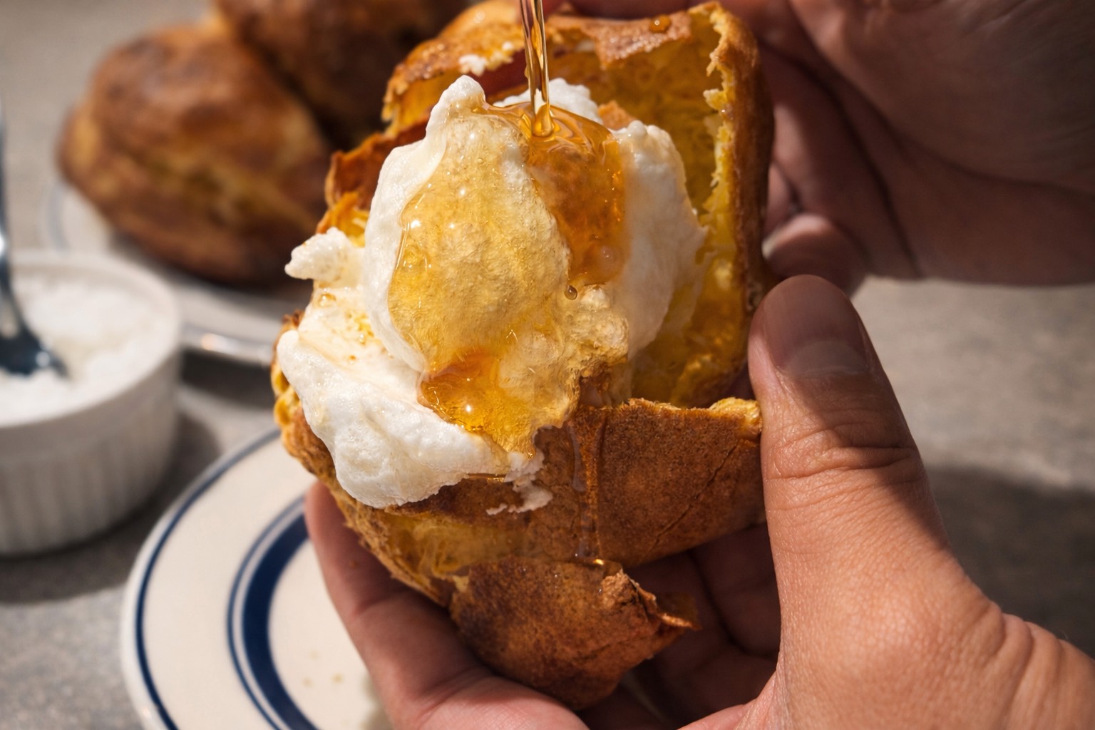 【土日祝限定ランチ】外カリ、中フワなポップオーバー