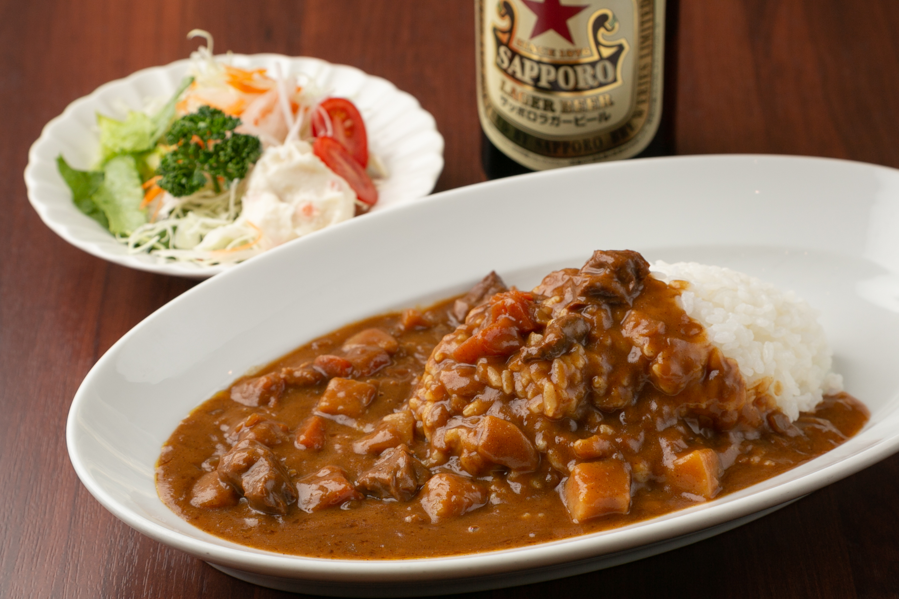 新阪急ホテルアネックス カフェ・クレール クレールカレー(サラダ付) 1,200円