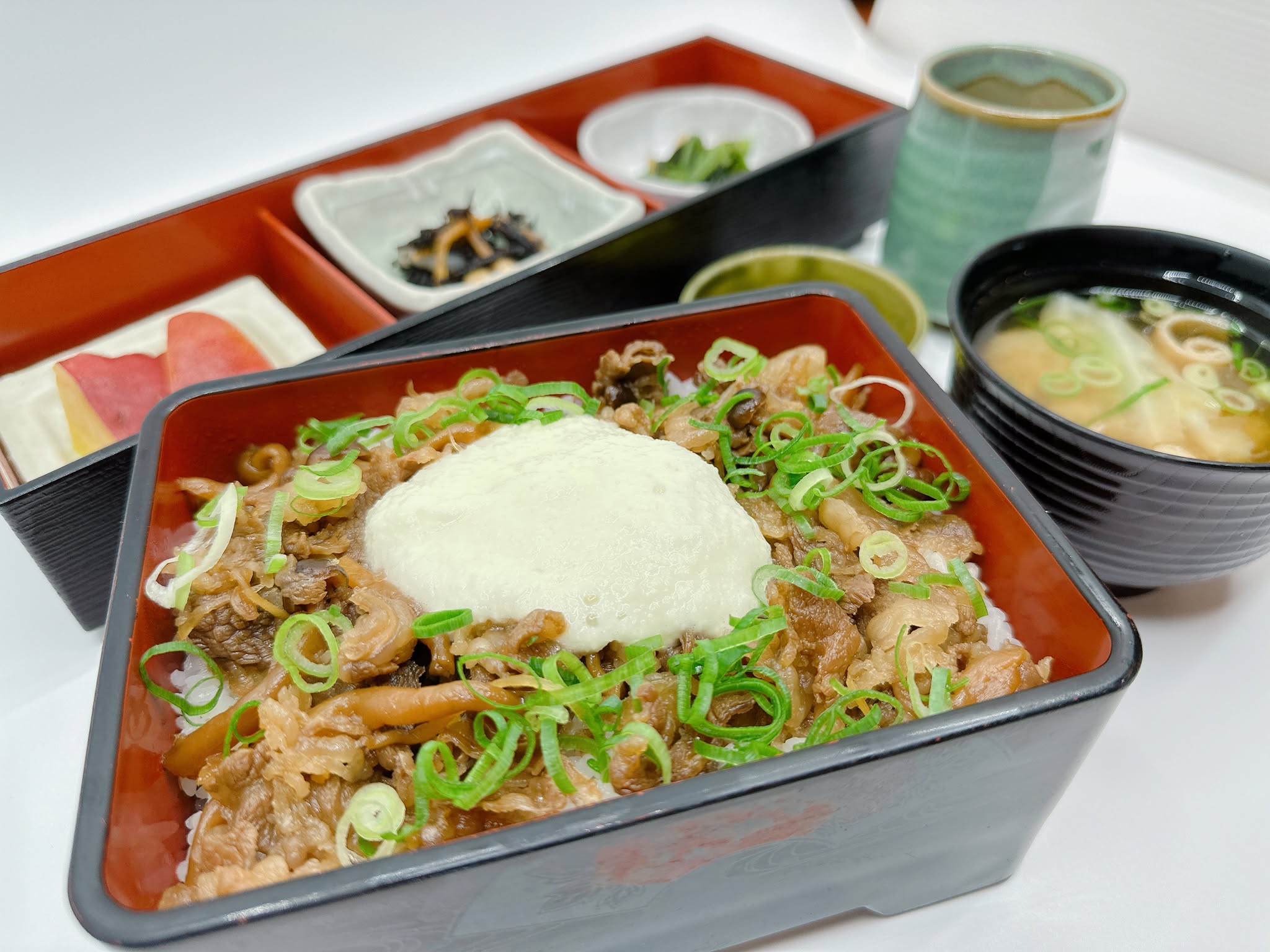 牛とろ膳