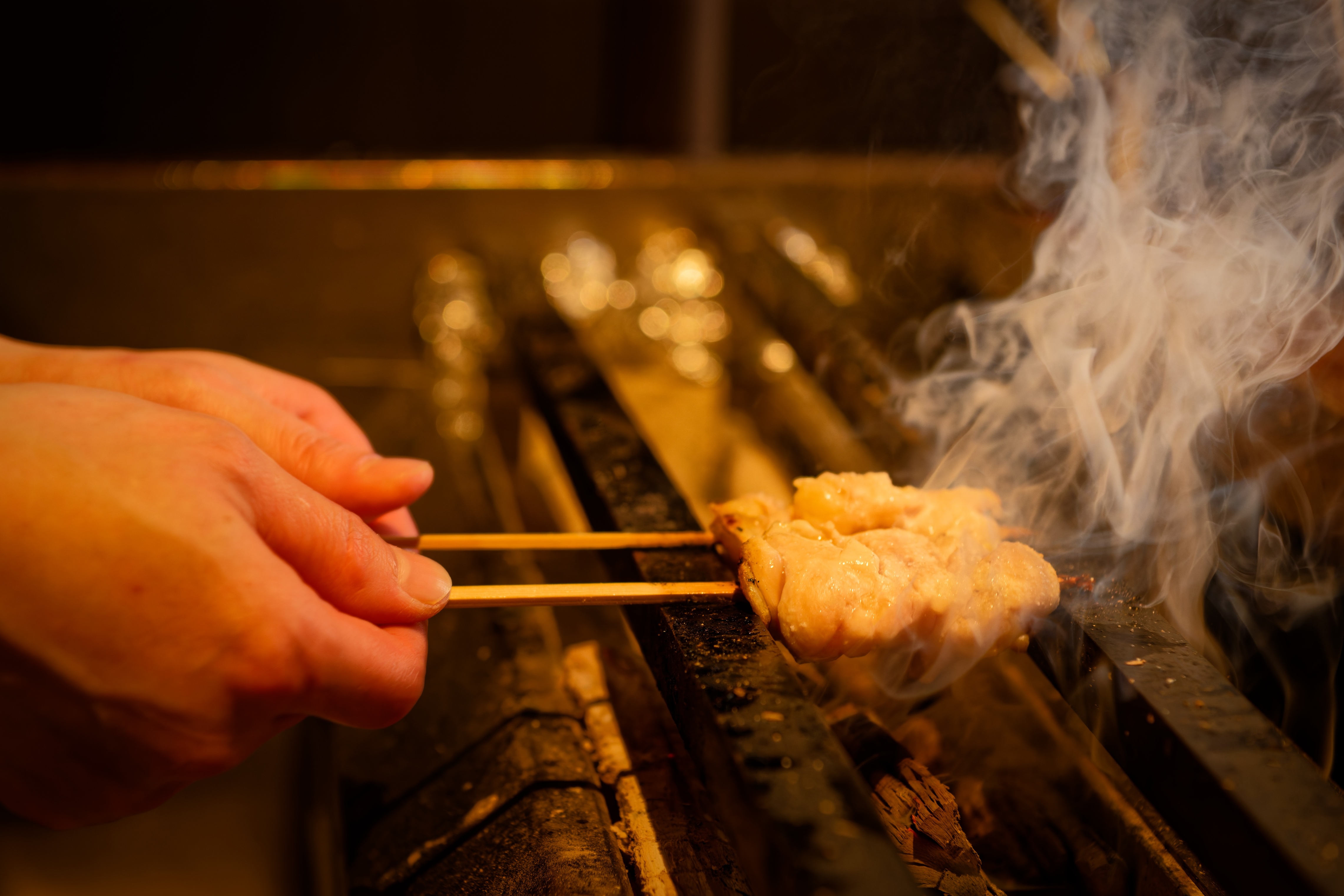職人の技術で焼き上げる焼鳥